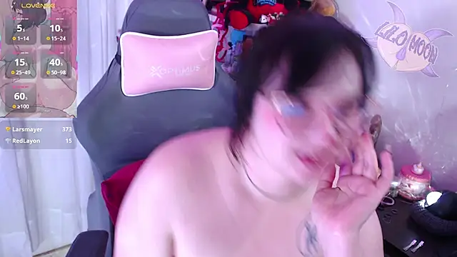 LiloMoon69 webcam