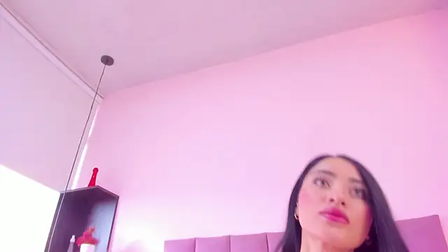 violet_myerrs webcam