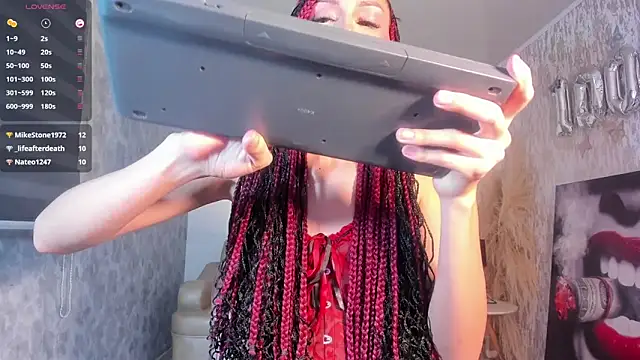 V_suckscock webcam
