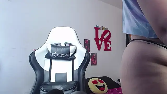 gigiqueen_18 webcam