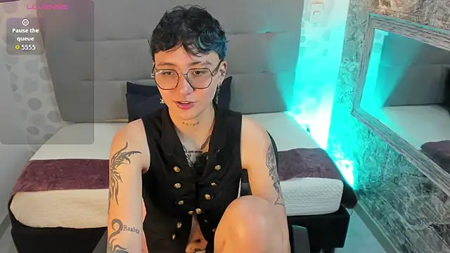 emahills__axelrose