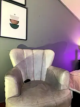 BellaFernandez__ webcam