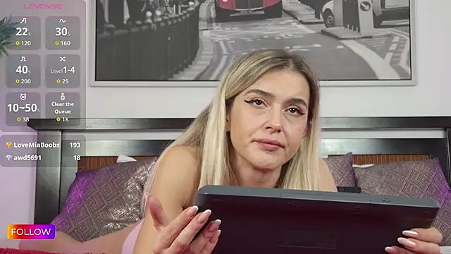 Sarah-Hart webcam