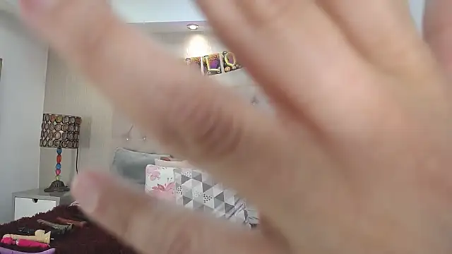 VeronicaBlake webcam