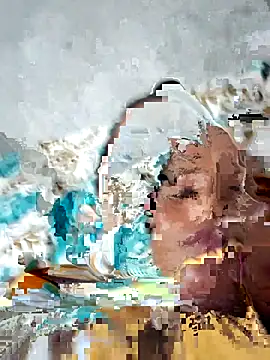 Hotty-dola webcam