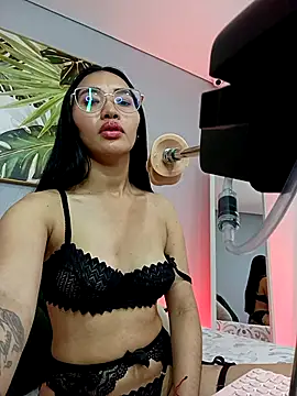 lucyy_liiuu webcam