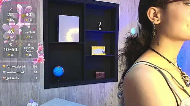 LilyRouset webcam