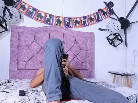 ianthompsoncut webcam