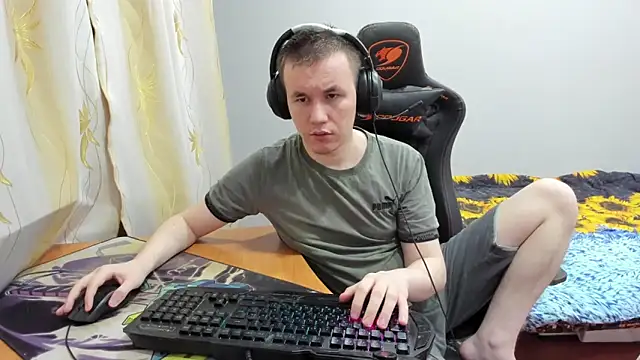 iliaskrislove - Iliaskrislove's free webcam