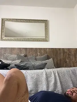 Ezzio_Scolaro webcam