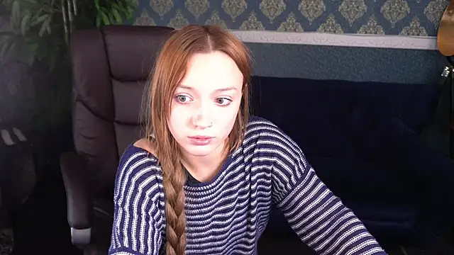 FoxyMayy webcam
