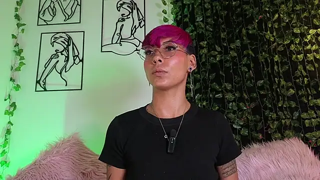 MiaMorgan_ webcam
