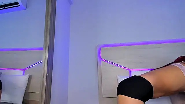 ZoeMorris webcam