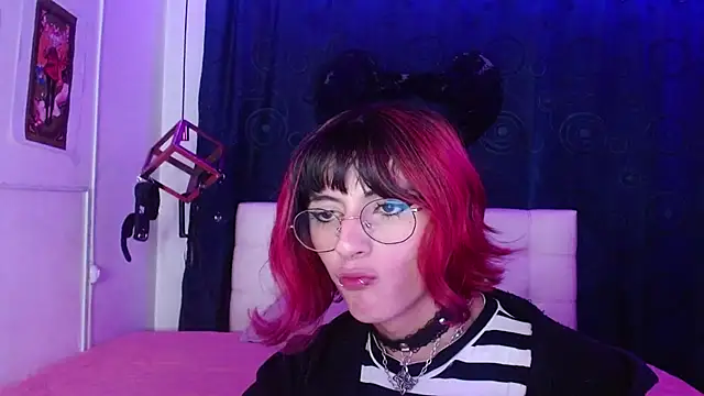 goth_minerva webcam