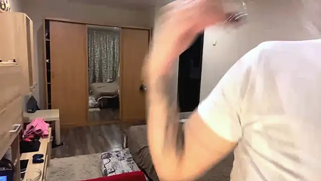 VictoriaMystery webcam