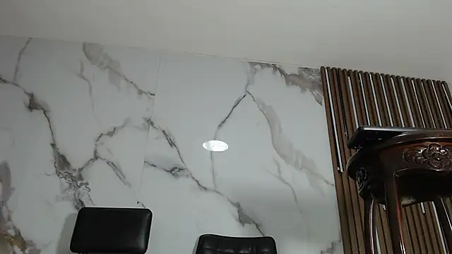 black_cami webcam