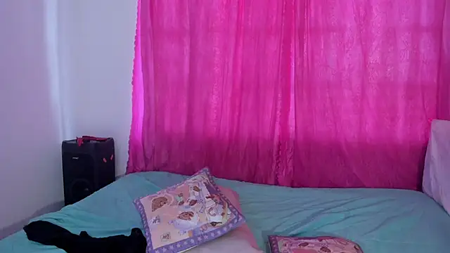 cutenaked_8 webcam