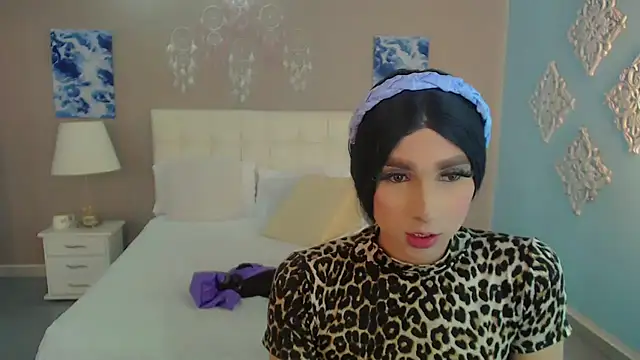 Luna_LaFontaine webcam