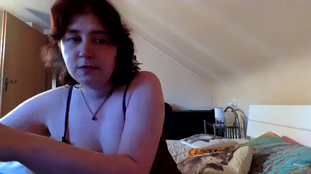 SexyLucie2024 webcam