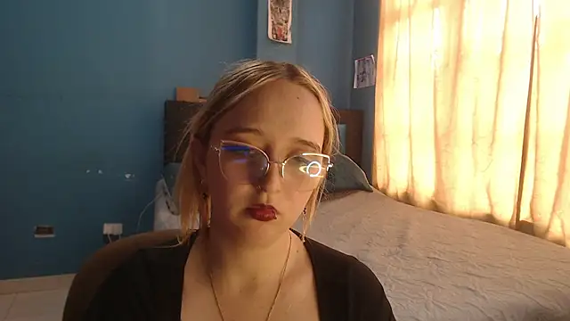 Liaroberts1 webcam