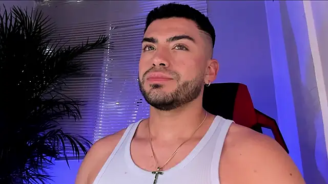 Alexander_Diiaz webcam