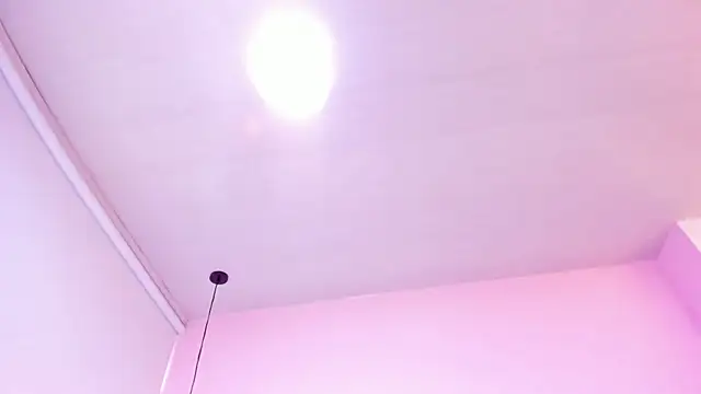 violet_myerrs webcam