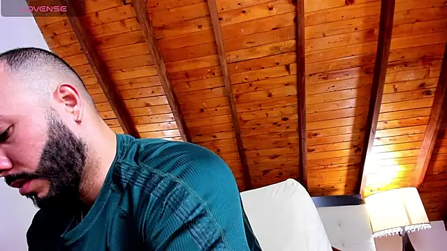 Tom_Bailey webcam