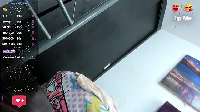 Alicia_Whitee webcam