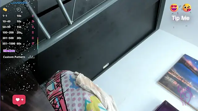 Alicia_Whitee webcam