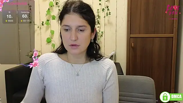 Alianna_Solo_Kisses webcam