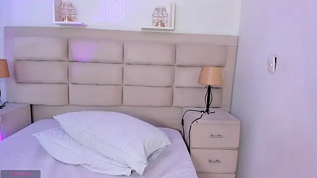 RoseCassie webcam