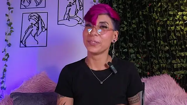 Live sex cam of MiaMorgan_