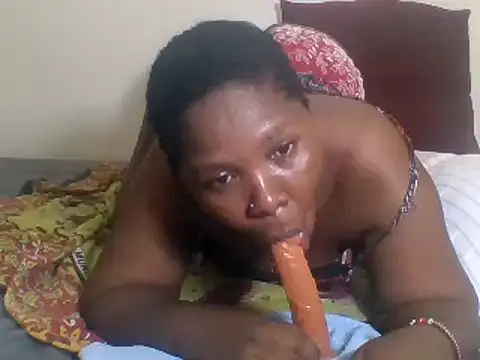 African_Bigjuicyass webcam