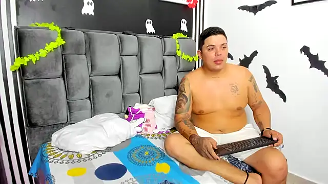 Hornycouple_Hot webcam