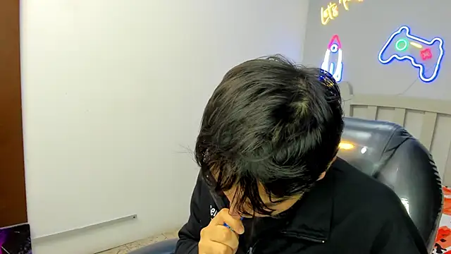 StiwenTwink webcam