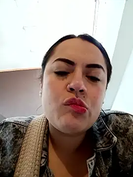 Lesly_10- webcam
