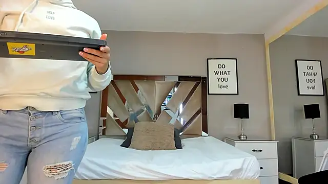 cellestehot webcam