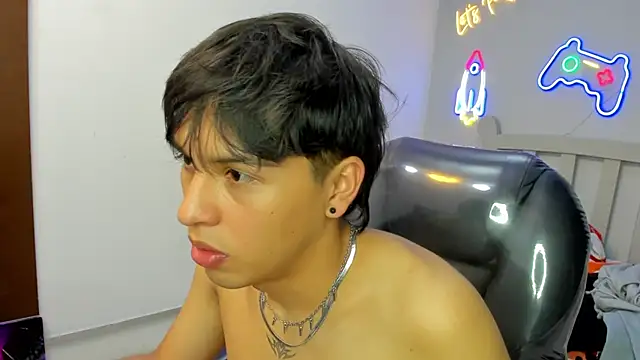 StiwenTwink webcam