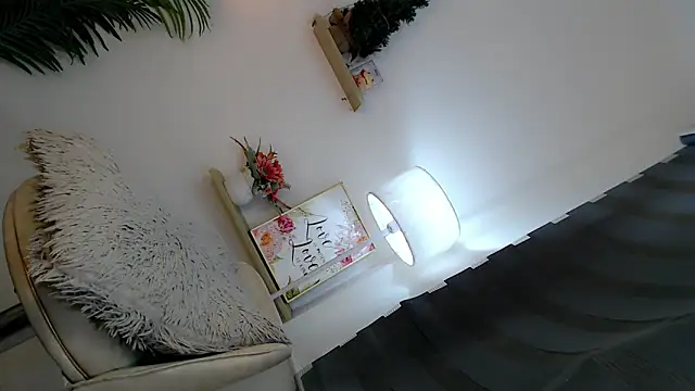 juicy_stella (T teen) - MAKE ME CUM AND EAT!!!🦋⭐️