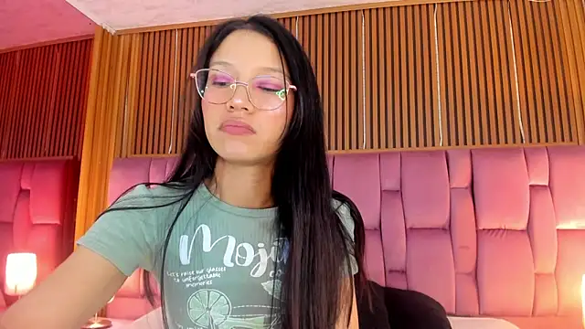 Sophie_Calloway webcam