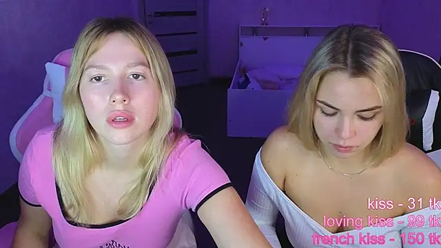 stefany_and_bettany webcam