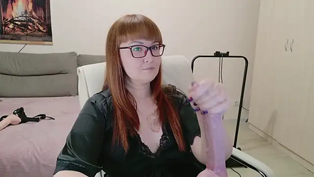 MISTRESS-FOX webcam