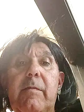 Emily_de_Carla