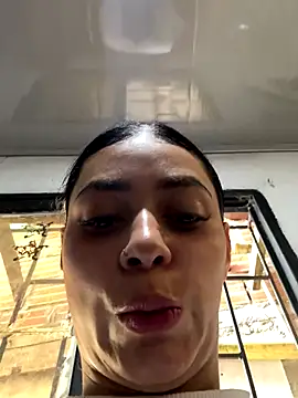 AlannaEvons webcam