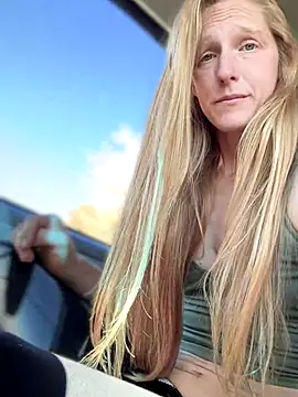 goldenflamegoddess (F milf) - MILF Monday Motivation