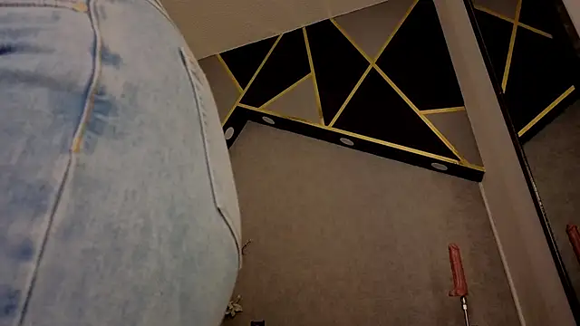 almma_shy webcam