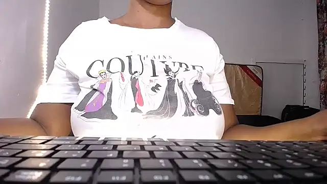 yselahot webcam