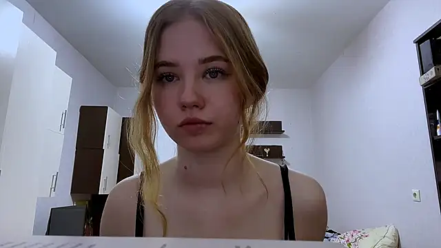 KylaDutkiewicz webcam