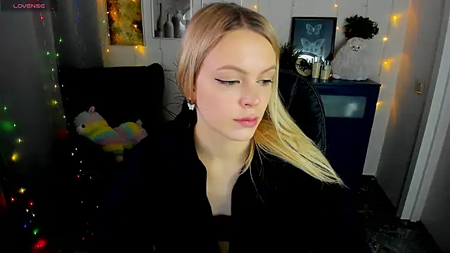 KatherineePierce webcam