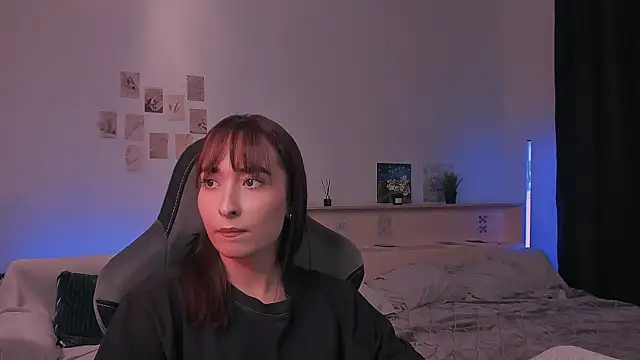 yourfitoviolett webcam